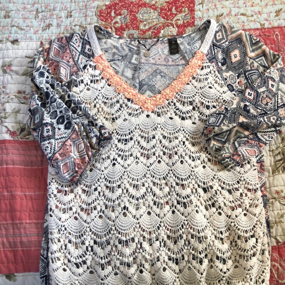 BKE Boutique blouse